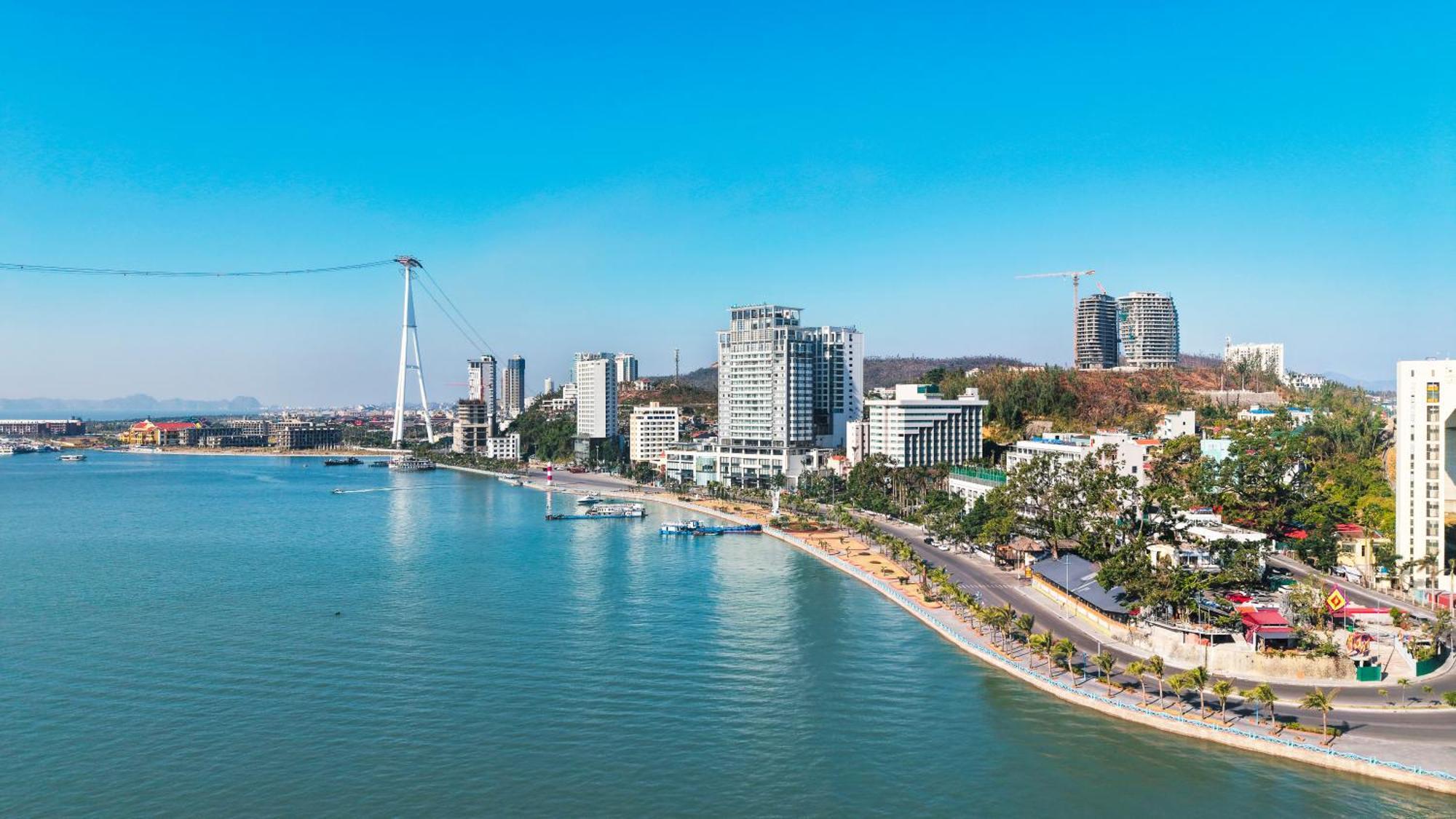 Wyndham Legend Halong Ha Long Exterior foto