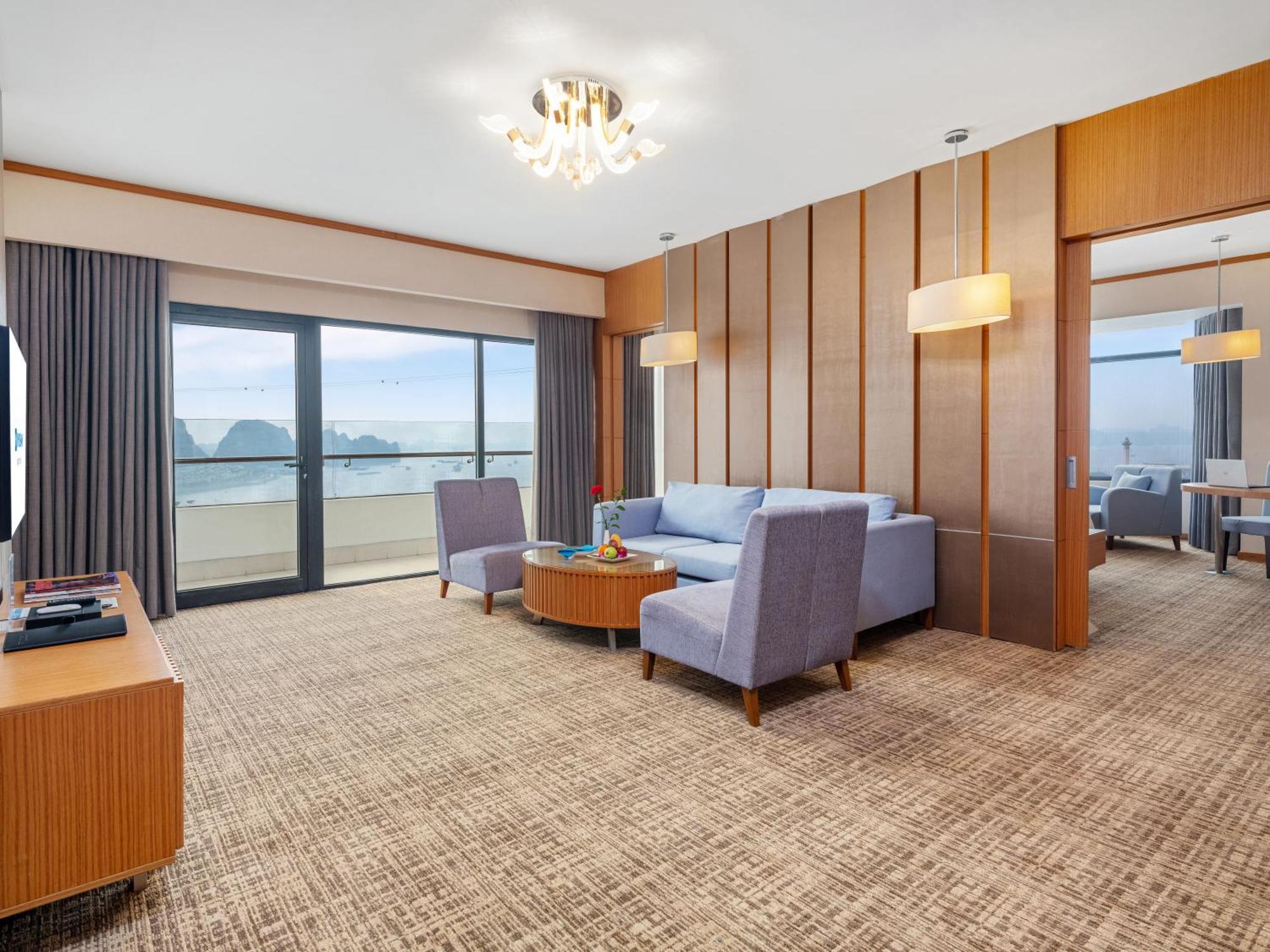 Wyndham Legend Halong Ha Long Exterior foto